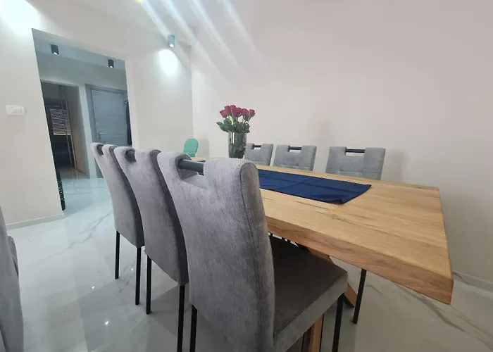 Mias Luxury Apartment