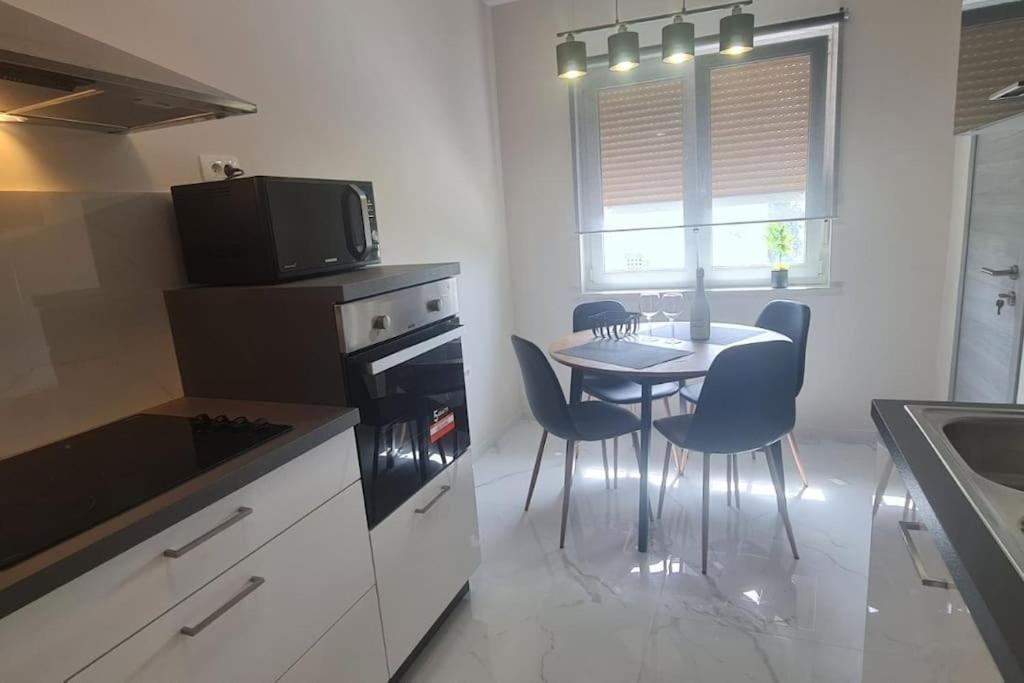 Mias Luxury Apartament